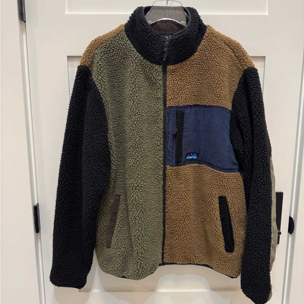 KAVU Colorblock Sherpa Fleece Jacket, Size L, NWOT.